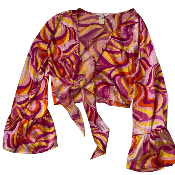 LIFE Love is for Eternity Flowers Bell Sleeve S Crop Top - Picture 1 of 6